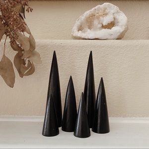 SET OF 6 BLACK WOOD RING CONES FOR JEWELRY DISPLAY